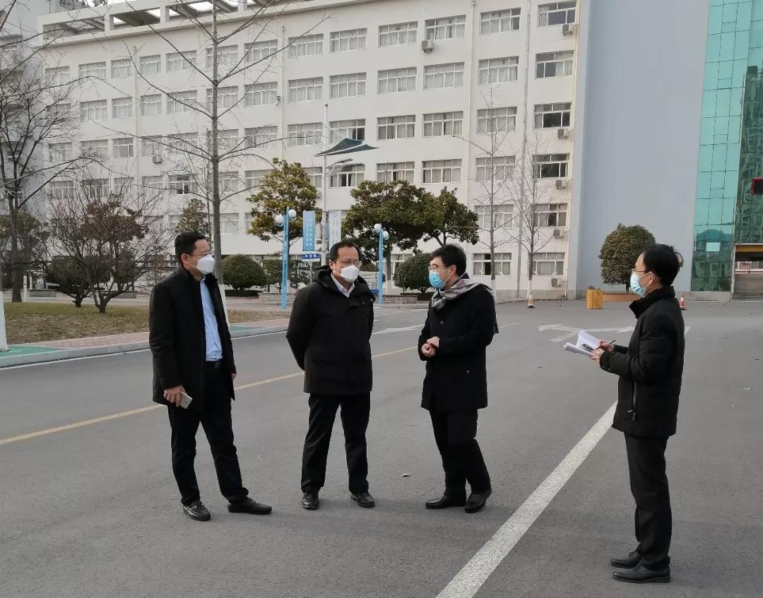青岛市教育局（教育工委）来校督导检查疫情防控工作
