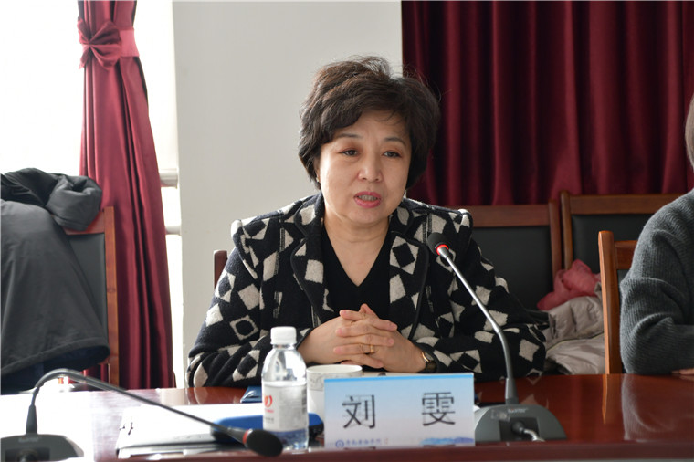 新葡京官网与无锋青岛电商基地举行战略合作签约仪式