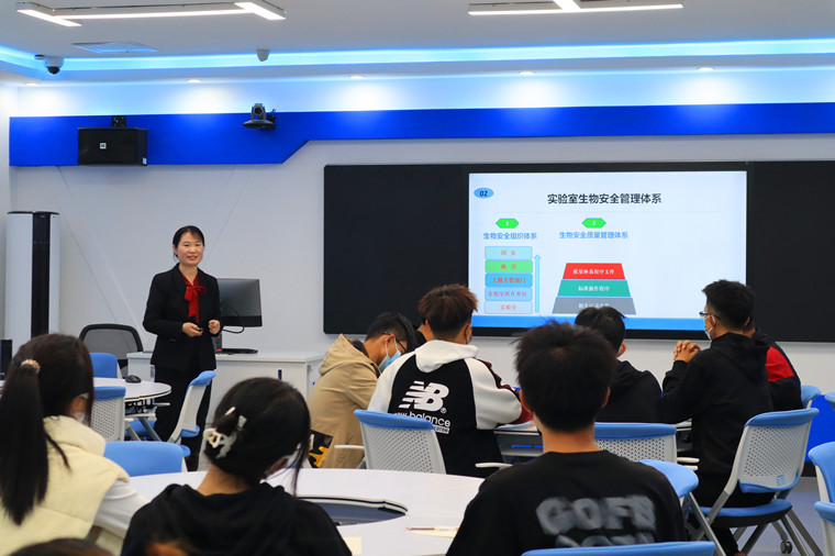 新葡京官网护理与健康学院开展校庆学术月活动