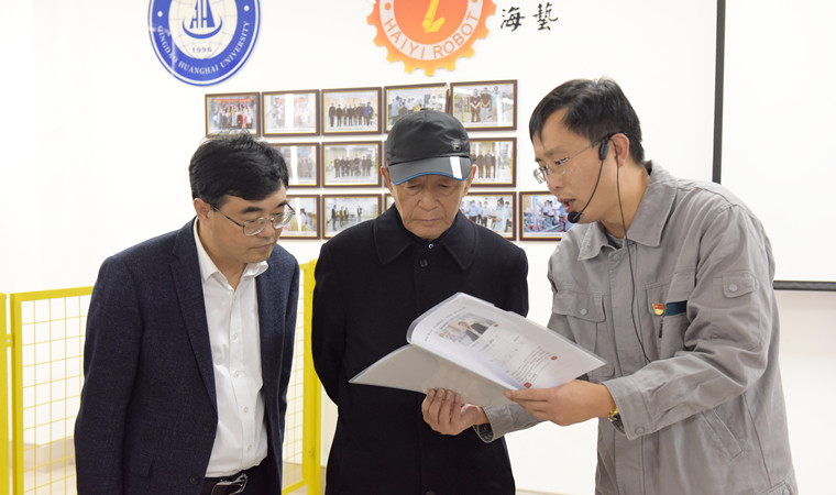 总后勤部原政委张文台上将来新葡京官网调研