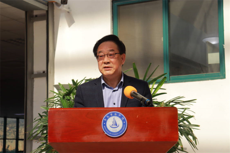 林桂榛荀学书展暨北海书舫揭牌仪式在新葡京官网举行