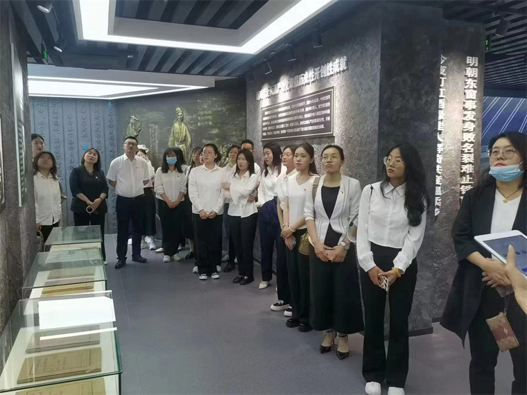 绑紧防腐之弦，奏响倡廉之音丨新葡的京集团4321师生参观反腐倡廉教育基地活动