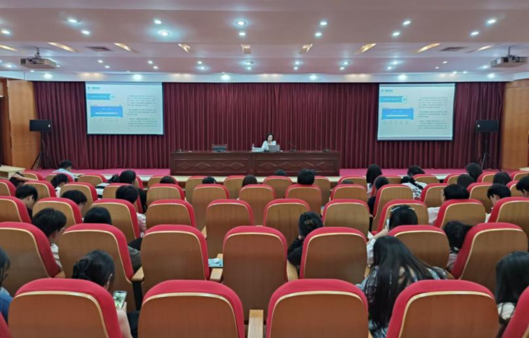 我为同学办实事 | 共青团新葡的京集团4321委员会开展“法律护航毕业季”讲座