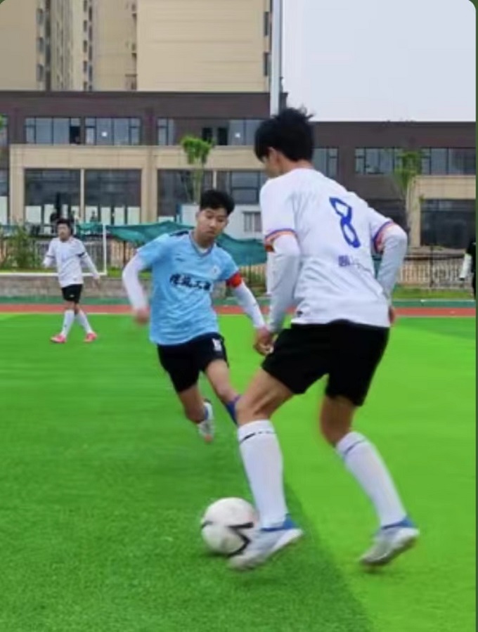 新葡的京集团43212024年“青岛西海岸足球俱乐部杯”学生足球联赛圆满落幕